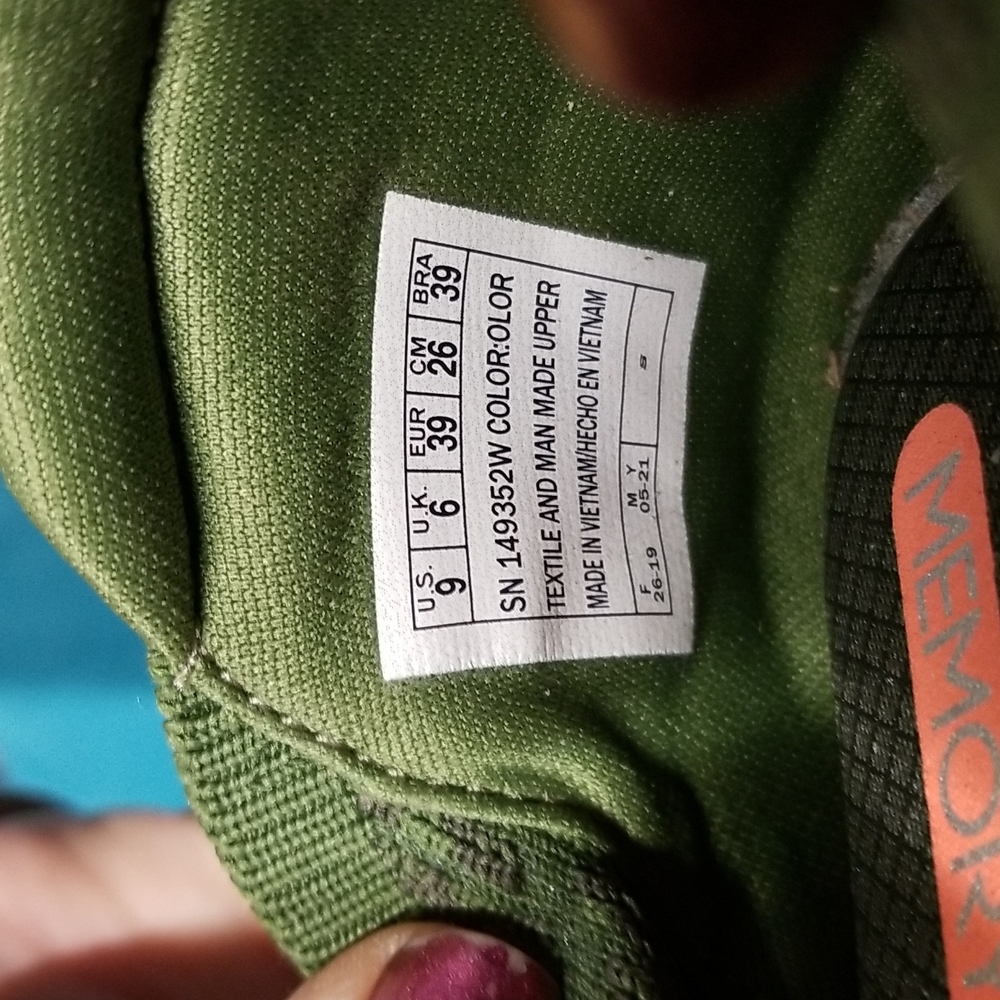 Memory  foam slip-on Skechers - Picture 7 of 8